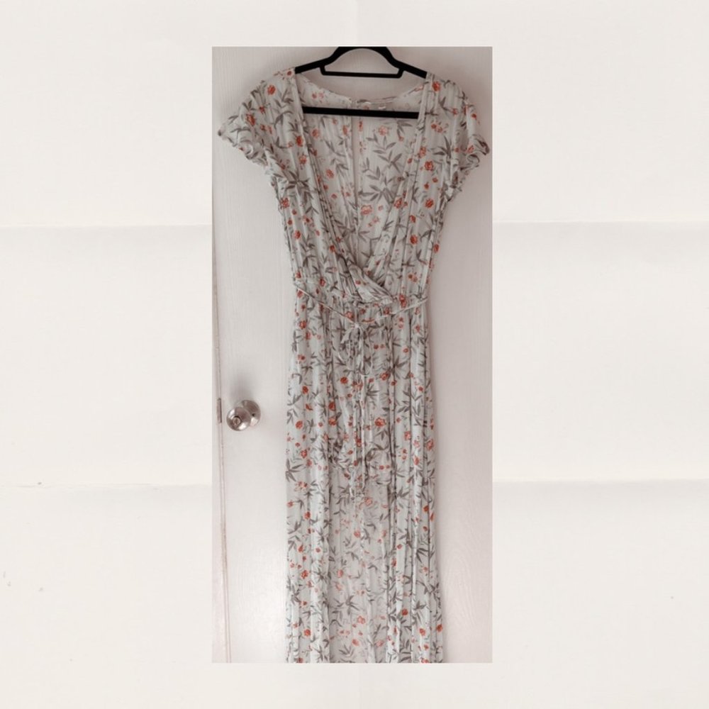 Flowy American Eagle Outfitters Light blue dress/romper